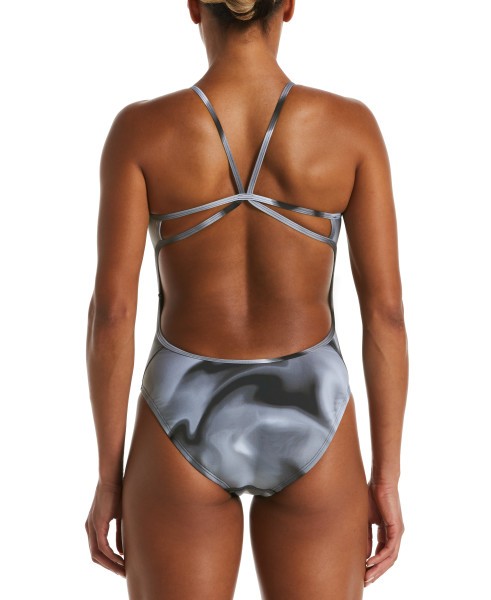 Nike Amp Axis Cut-Out